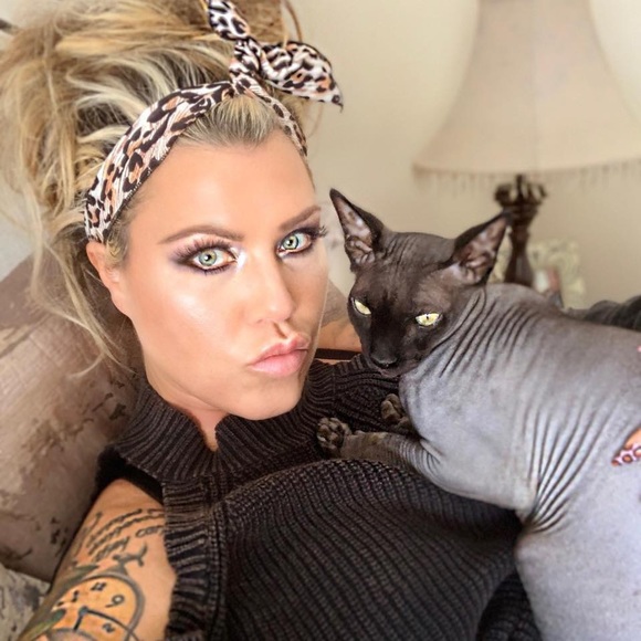 Meet your Posher, Chandra - Picture 3 of 5